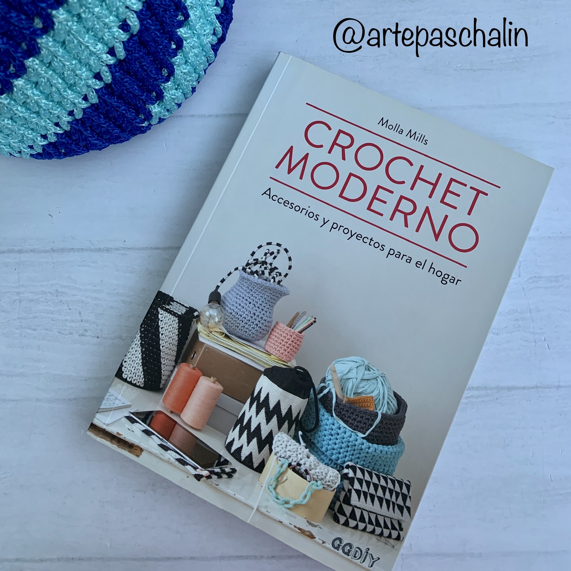 Libros para Principiantes: Crochet Moderno de Molla Mills - Arte Paschalin